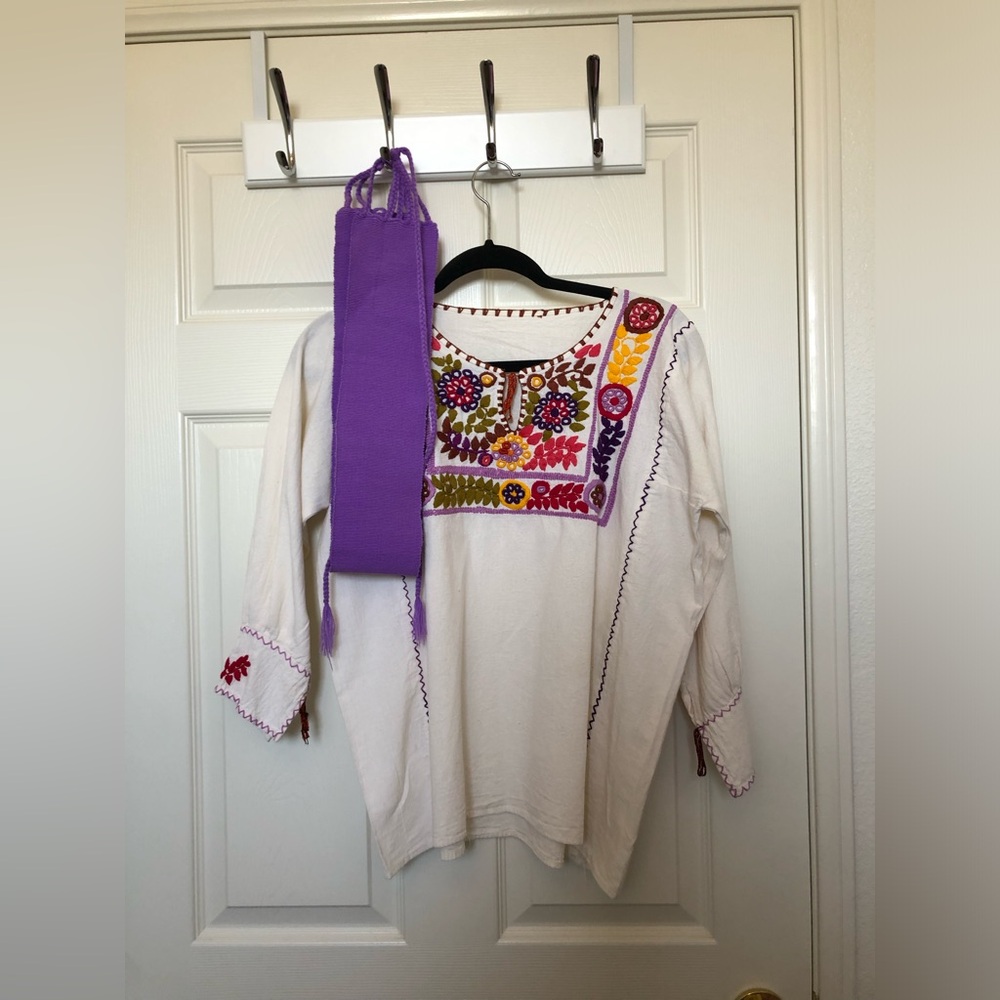 Embroidered handmade blouse from Mexico